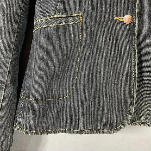 Wrangler RARE denim blazer jean jacket. Super cute details. Women’s Small - Picture 2 of 16